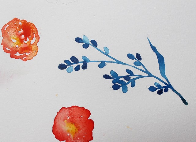 Learn how to paint watercolor berries, so fun! Love these easy watercolor flowers with a few quick steps. #watercolorberries #watercolorflowers #howtopaint #paintedwatercolorflowers