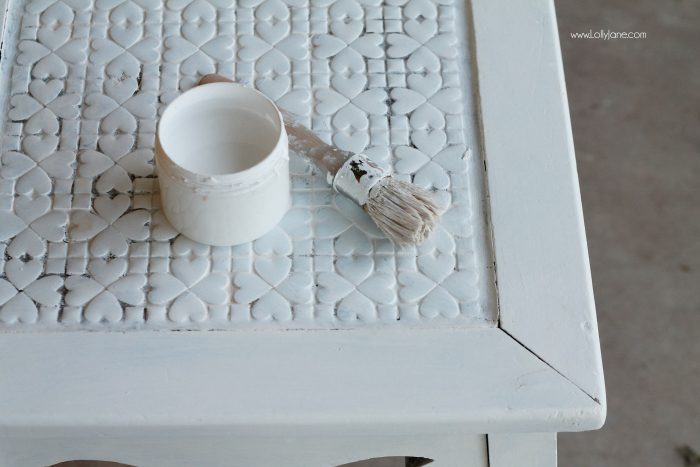 Pretty table makeover, check out the boring before. See how to turn a $8 thrifted table into a gorgeous after table! Love a good before/after furniture makeover. Love chalk paint and wax too! BBFrosch chalk paint powder is the best, affordable and easy to use!