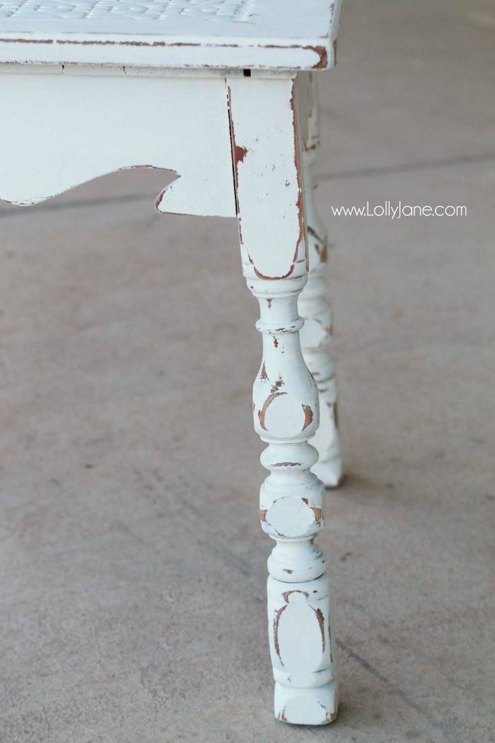 Pretty table makeover, check out the boring before. See how to turn a $8 thrifted table into a gorgeous after table! Love a good before/after furniture makeover. Love chalk paint and wax too! BBFrosch chalk paint powder is the best, affordable and easy to use!