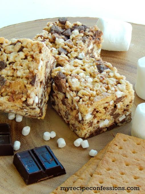 This is the best s'more rice krispy treats recipe! So gooey with the right amount of crunch. Tastes like s'mores without the mess! Great summer recipe idea!