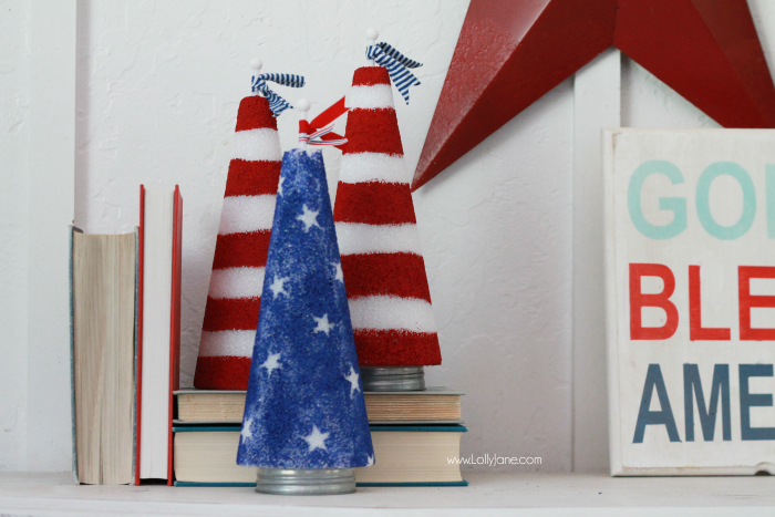 Easy 4th of July mantel! Love this patriotic decor using found things around the house. DIY 4th of July mantel, the patriotic foam cones were easy to make, inexpensive 4th of July decor!