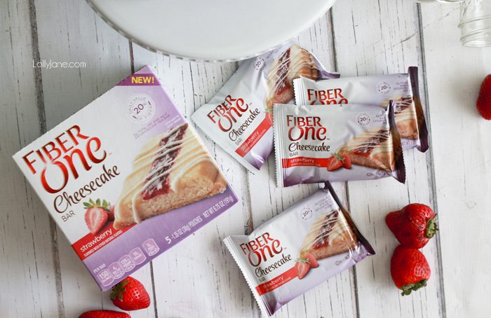 Fiber One Cheesecake Bar Parfaits. Super easy to throw together, a perfect low cal treat!