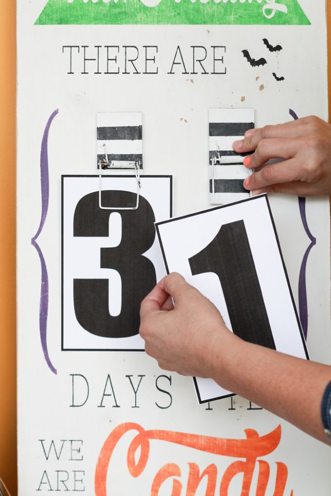 DIY Halloween Countdown Board with FREE printable numbers!