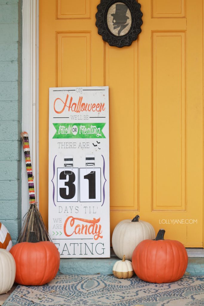 DIY Halloween countdown board