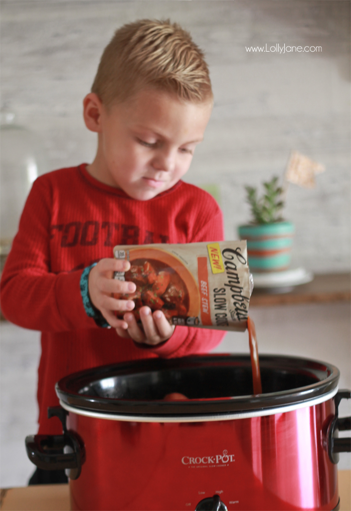 Easy Slow Cooker Beef Stew Recipe... just toss ingredients in the crockpot and enjoy!