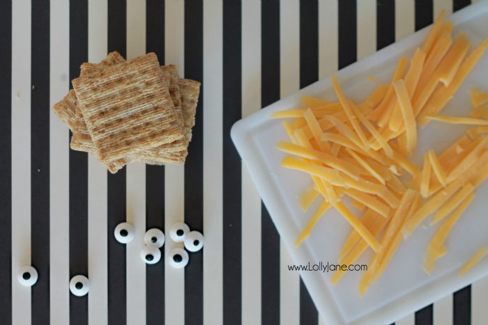 Halloween Party Mummy Cracker Appetizers, perfect for spooky parties!