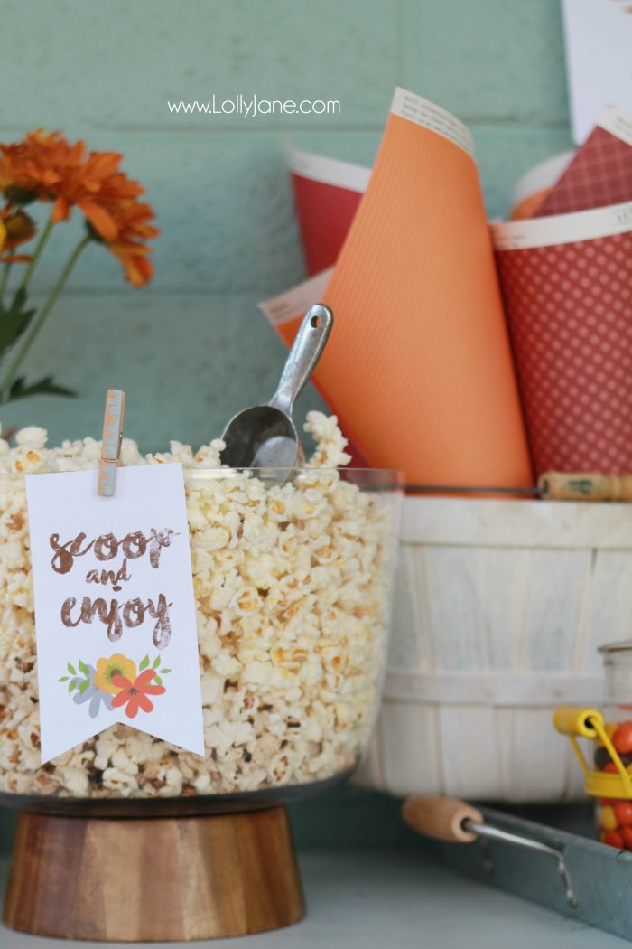 Easy fall popcorn bar, so yummy! Pretty popcorn bar printables, free prints and tags! Love these fall popcorn bar ideas!