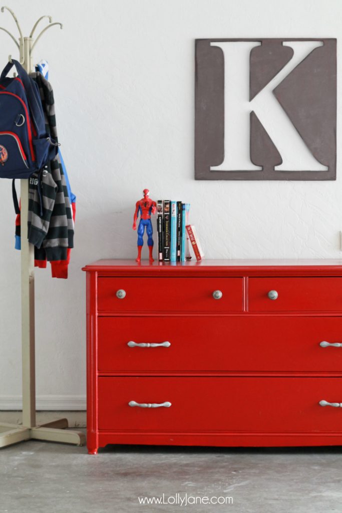 Super easy glossy dresser makeover... click this before to see the beautiful AFTER!