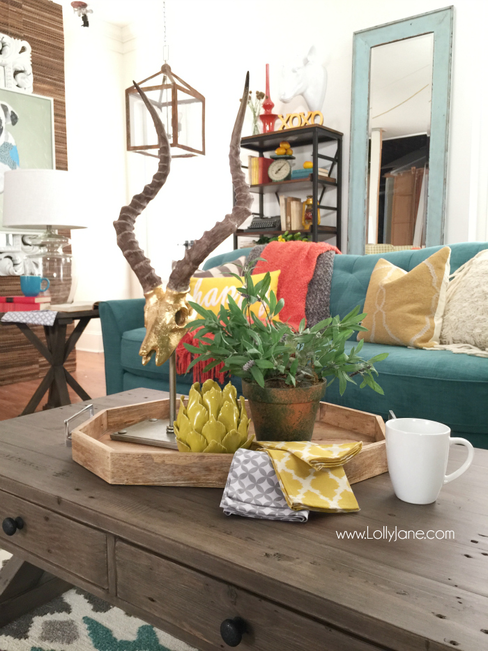 La-Z-Boy Design Dash Challenge! Such a fun time decorating this colorful room! Click through for sources and decor ideas! Love SW Alabaster White wall color too!