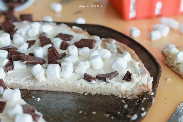 Dang delicious S'mores Cookie Pizza... SO SO GOOD!