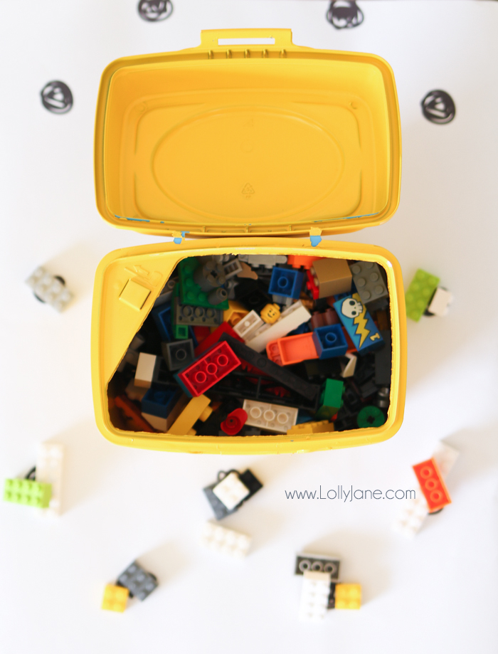 Empty formula container? Upcycle it in just a few steps to cool LEGO storage! Your kids will love this easy tutorial!