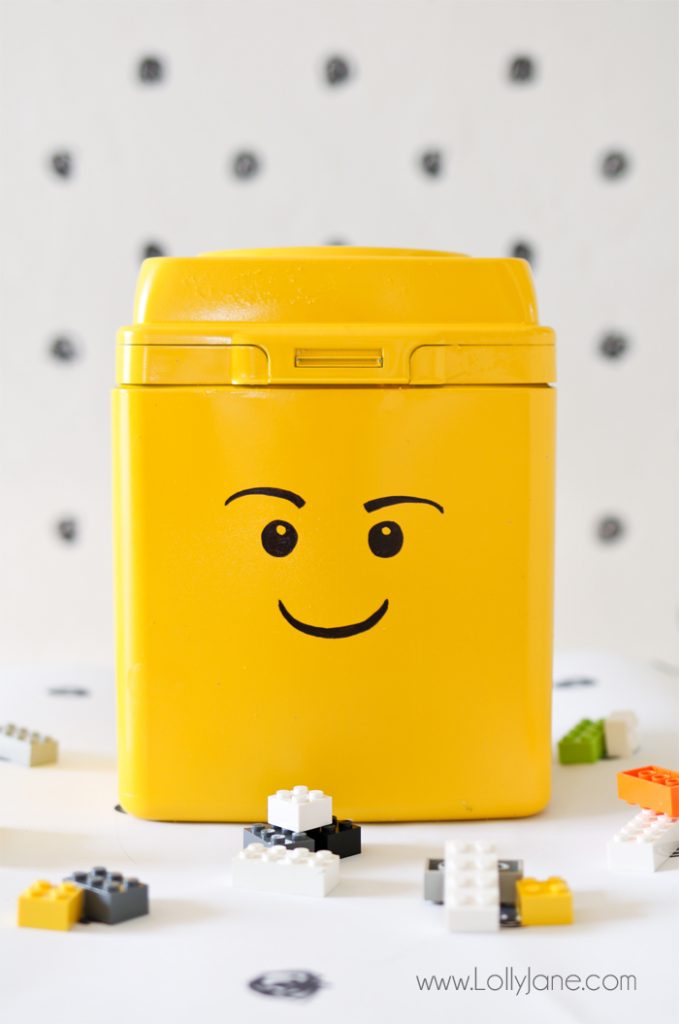 Empty formula container? Upcycle it in just a few steps to cool LEGO storage! Your kids will love this easy tutorial!