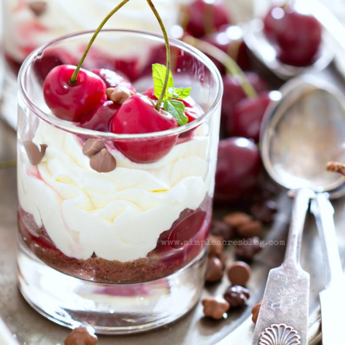Cherry Cheesecake Cups via SimpleAcresBlog.com. YUM!
