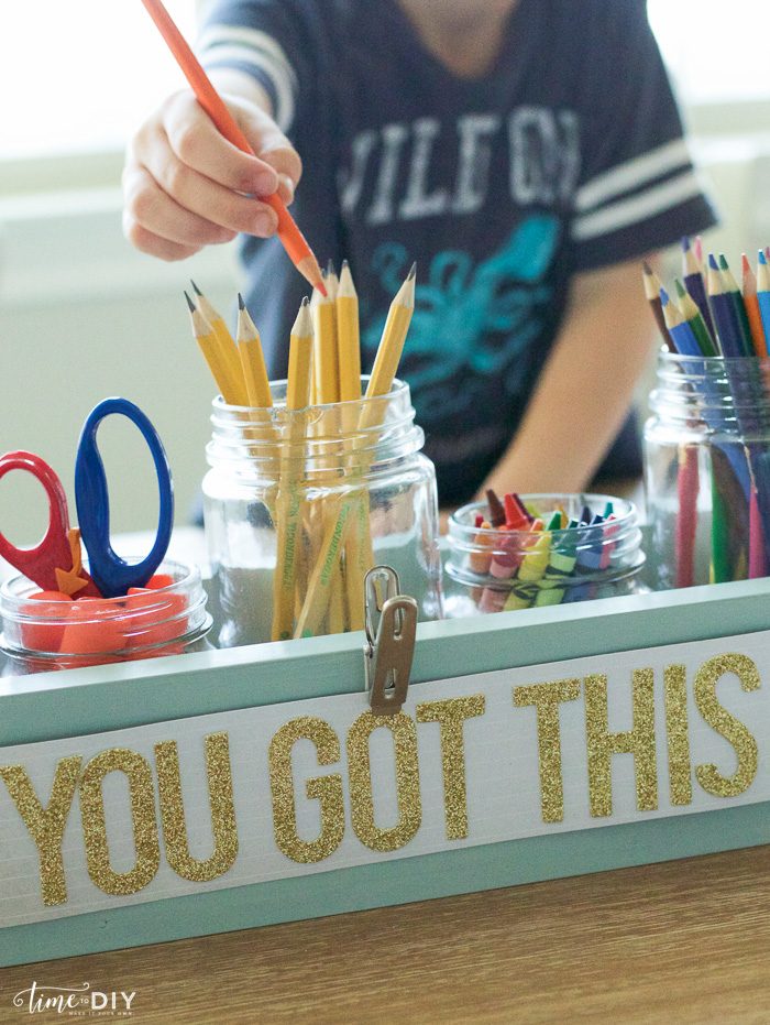 DIY Wood Caddy tutorial. Step by step to make this easy homework caddy, great way to coral your kids school supplies! Love this easy wood caddy tutorial!