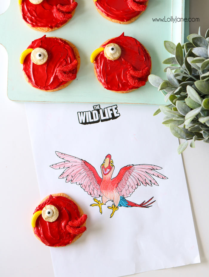 Cute! THE WILD LIFE Parrot Sugar Cookies, great for a jungle theme party!