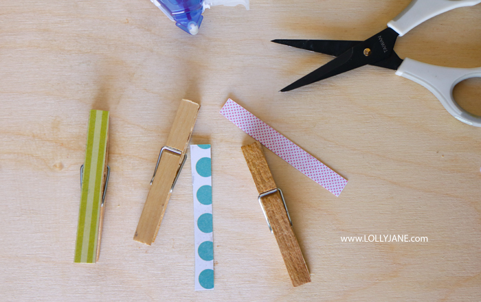 Check out these easy supplies to make butterfly snack bags using a few items from your pantry and craft stash. Fun ways to make kids snack time fun! #kidssnacks #healthykidssnacks #kidssnackideas #lunchideasforkids #howtomakebutterflysnackbags 