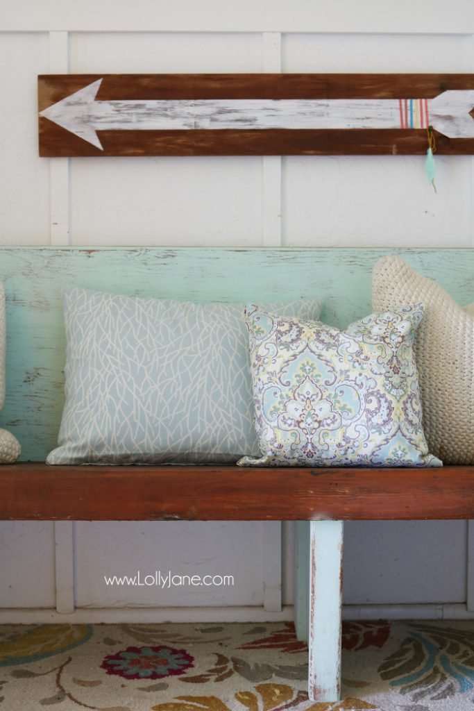 Easy no-sew pillows made in less than 20 minutes! Love the coordinating Waverly fabrics, cute!