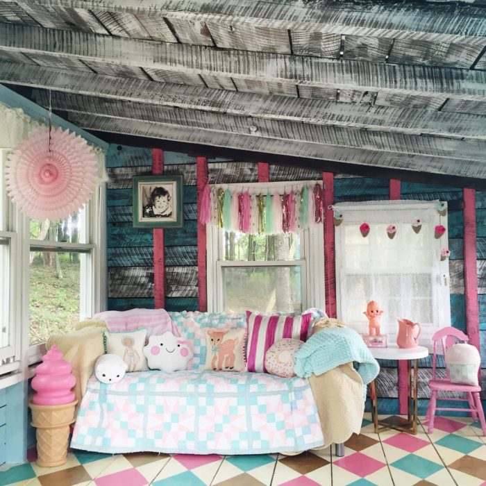 She-Shed-turned-playroom-decorated