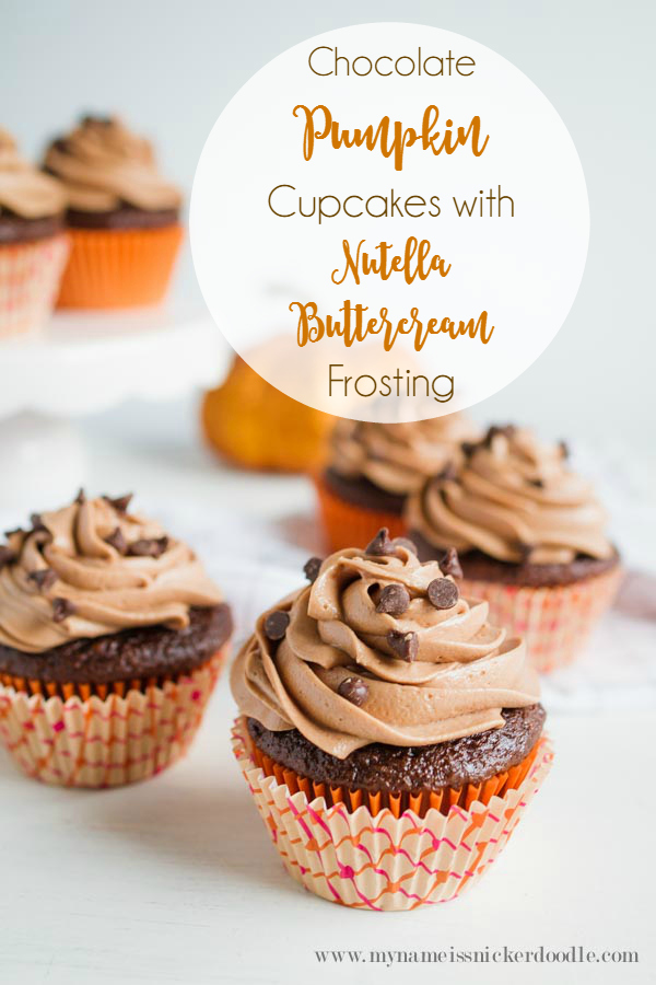 Are you kidding me!? Chocolate Pumpkin Cupcakes with Nutella Buttercream Frosting, holy YUM factor! These easy pumpkin cupcakes are the perfect fall dessert, love this fall recipe, mm!