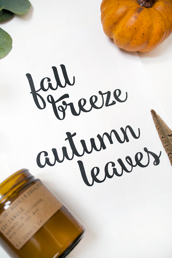 fFall Breeze Autumn Leave free printable. Love this free fall art! Such a pretty fall digital download!