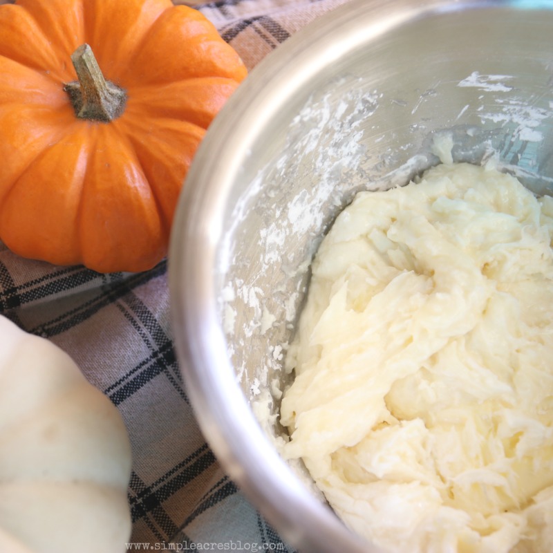 Pumpkin Pie Twists with Cream Cheese Frosting