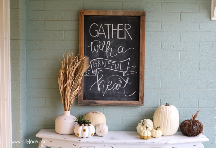 fall porch decorating ideas + FREE printable