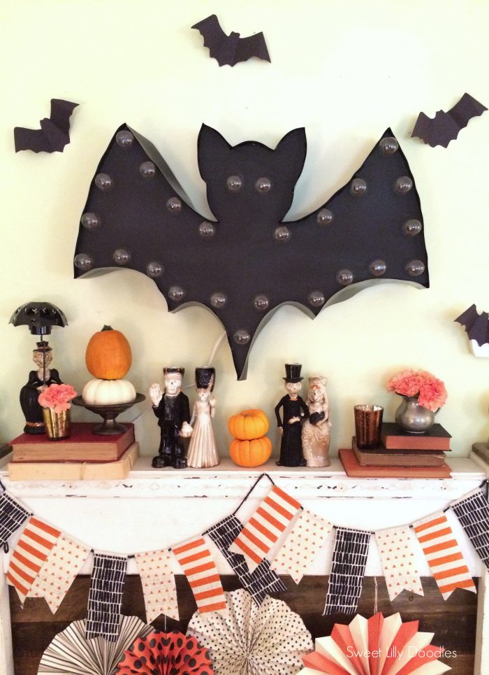 DIY Bat Marquee with FREE Bat Silhouette, perfect for Halloween! 