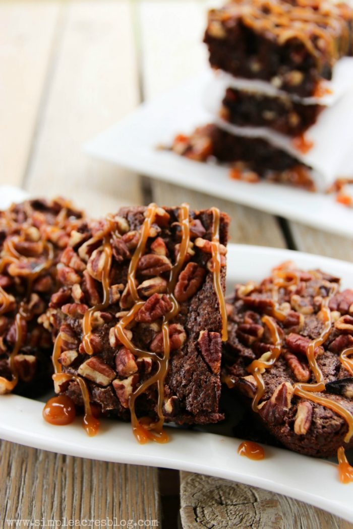 The best homemade fudge brownie. Love these fudge brownies, yum! The caramel pecan brownie toppings are so yummy on these easy fudge brownies!