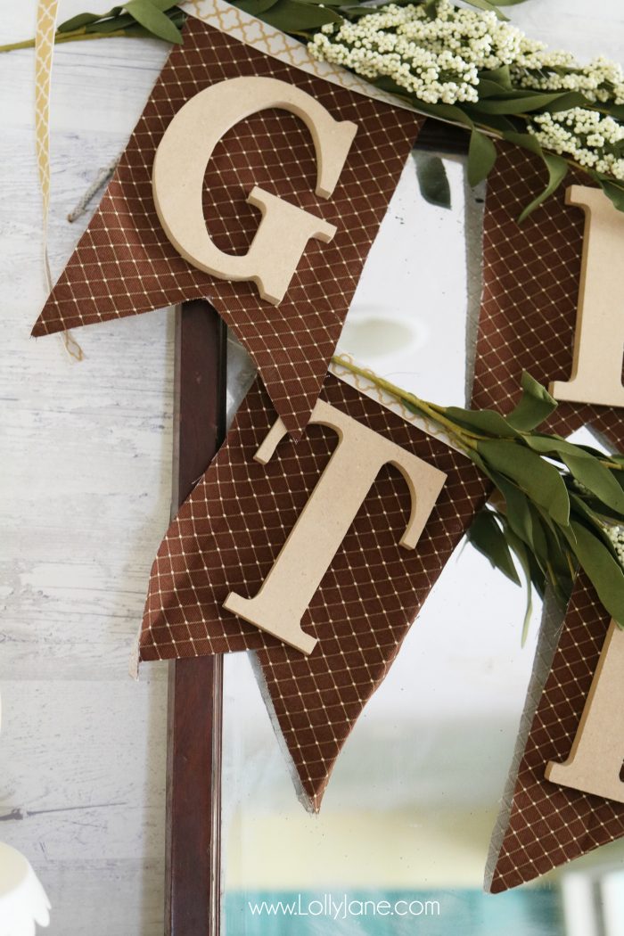 Fabric and Wood Give Thanks bunting tutorial | Make this easy fall bunting, cute Thanksgiving decor idea! Love this easy DIY bunting!