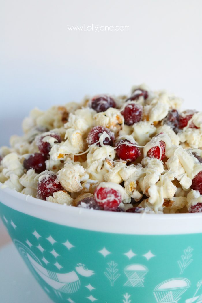 Yummy White Chocolate Cranberry Popcorn recipe, so easy to make. We love this festive holiday dessert, mmm!