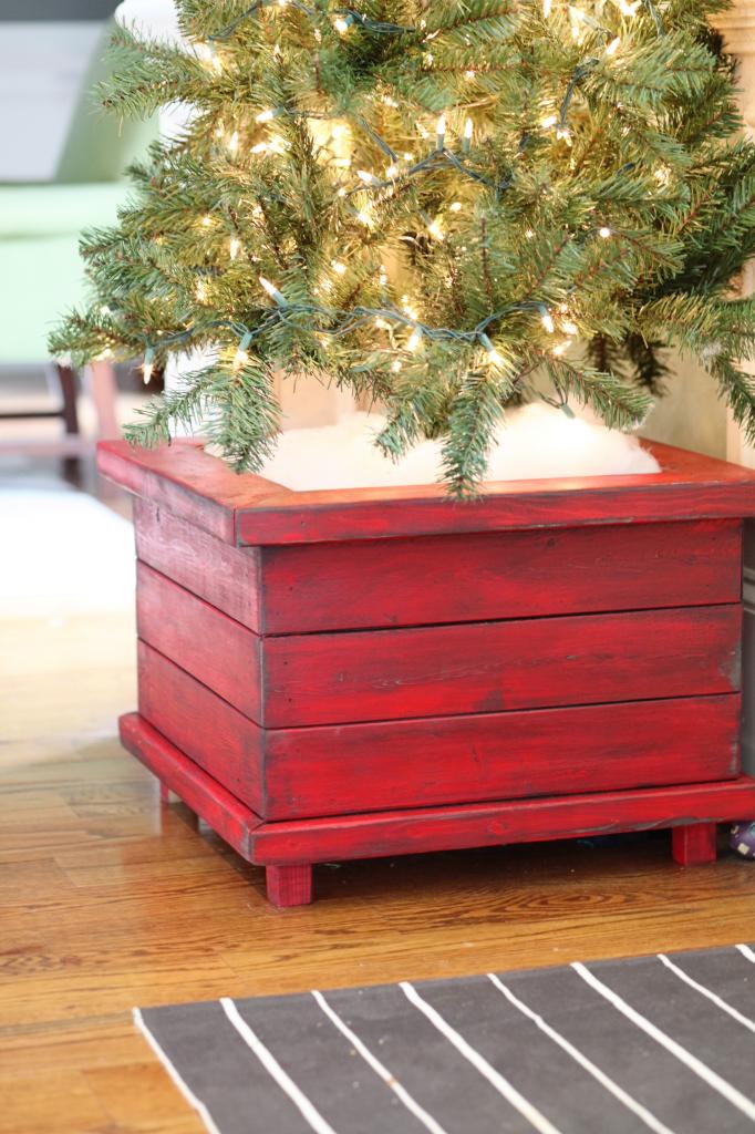 17 Unique Christmas Tree Stand Decoration Ideas