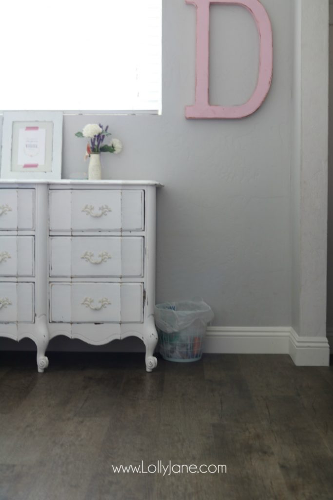 Love these vinyl floors from @GoHaus. They look great in my farmhouse style home! Adore this little girl bedroom flooring too.