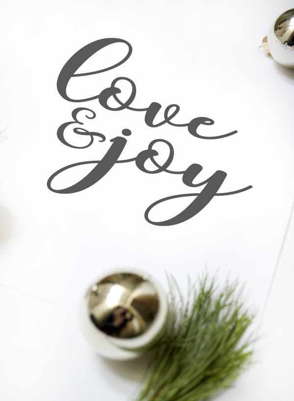 Love and Joy free print! Adore this love and joy Christmas printable, such a cute free digital download for easy Christmas decor!