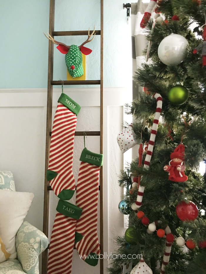 Fabric Reindeer Head wall art. Such a fun way to use Waverly fabric during the holidays!