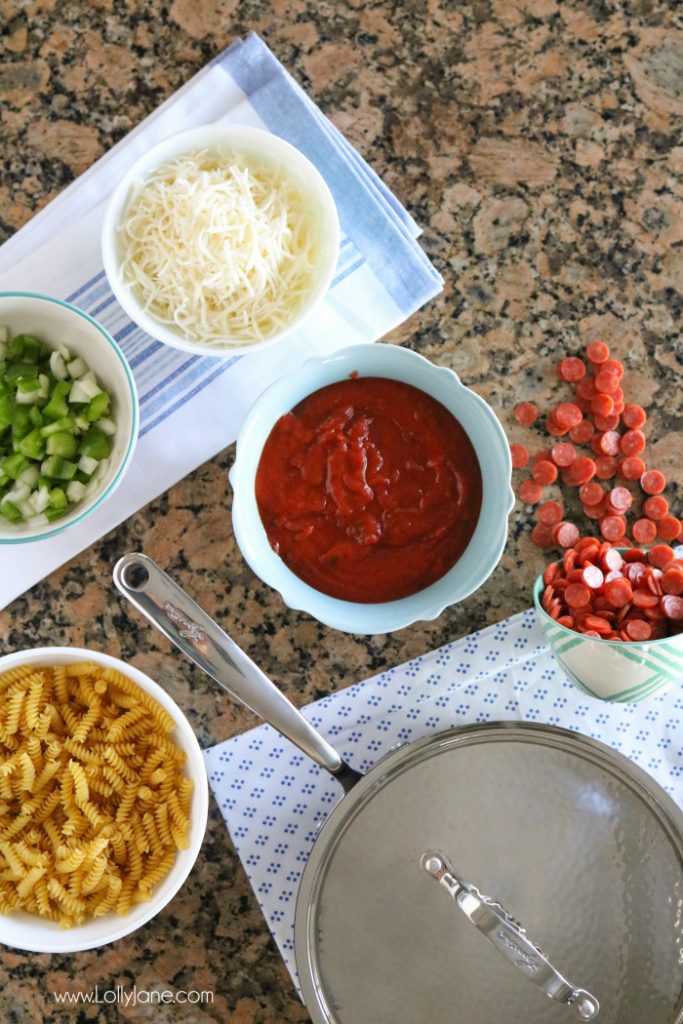 One Pot Pizza... oh my heck! SO GOOD!!! Easiest recipe and made in no time... and one pot?! Mom win!