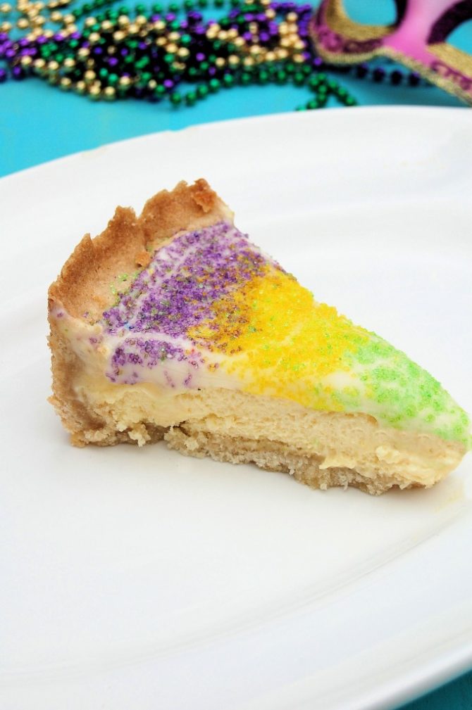 mardi gras king cake cheesecake