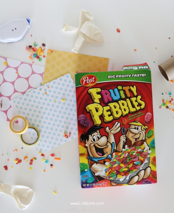 Easy party poppers for ANY celebration made from toilet paper rolls and colorful cereal! Great for outdoor parties, let the birds enjoy!