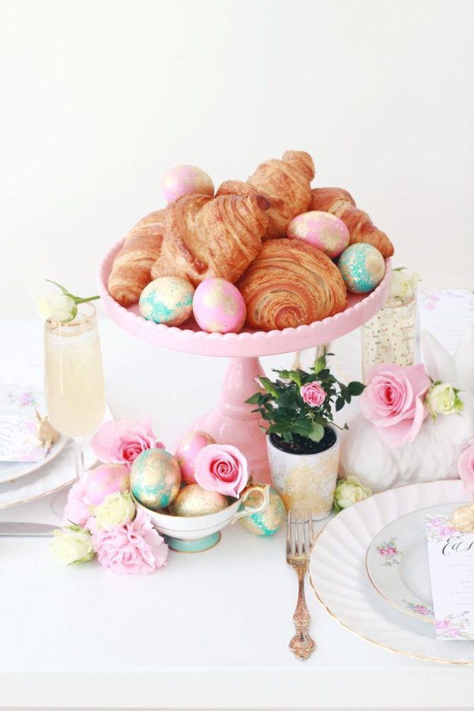 9 Easter Tablescape Ideas - Lolly Jane