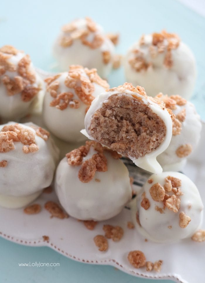 Easy White Chocolate Cinnamon Truffles, so yummy! Make in less than 20 minutes, tastes like a snickerdoodle with the Cinnamon Pebbles cereal mixed in. Mmm!