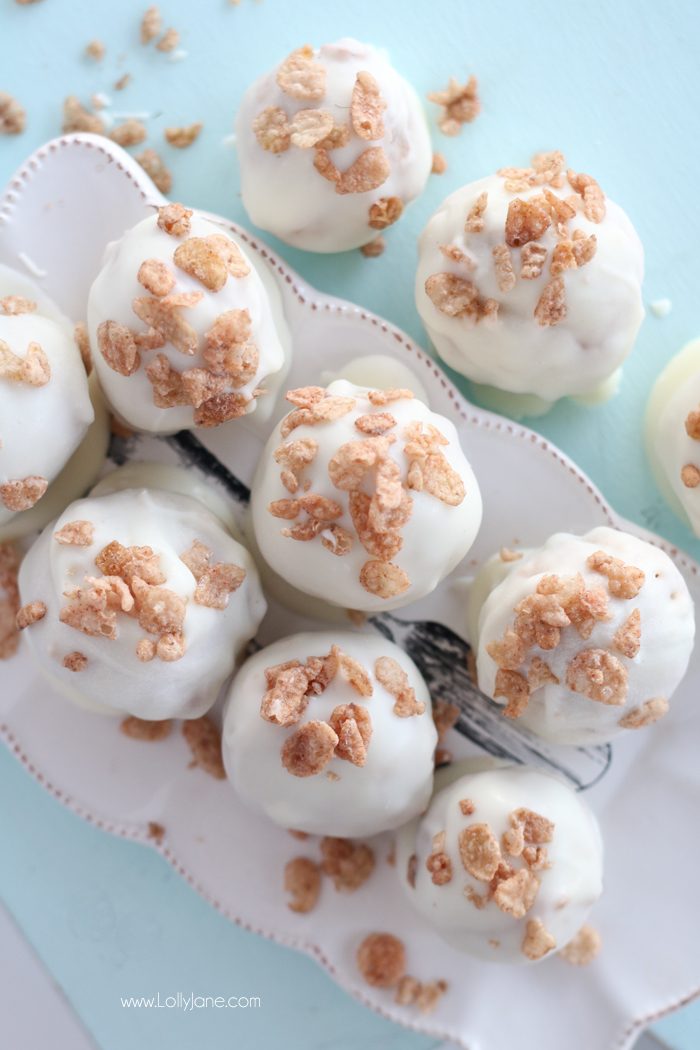 Easy White Chocolate Cinnamon Truffles, so yummy! Make in less than 20 minutes, tastes like a snickerdoodle with the Cinnamon Pebbles cereal mixed in. Mmm!