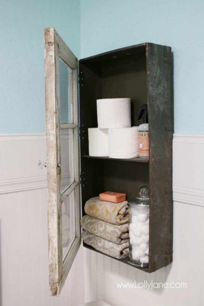 This rustic bathroom cabinet is killing me, so cute and unreal how easy it was to make!