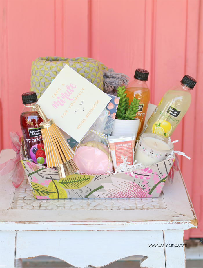 Put your own "Basket of Sunshine" together to encourage someone they're #doingood! Includes a recipe for the yummiest sugar cookies ever!