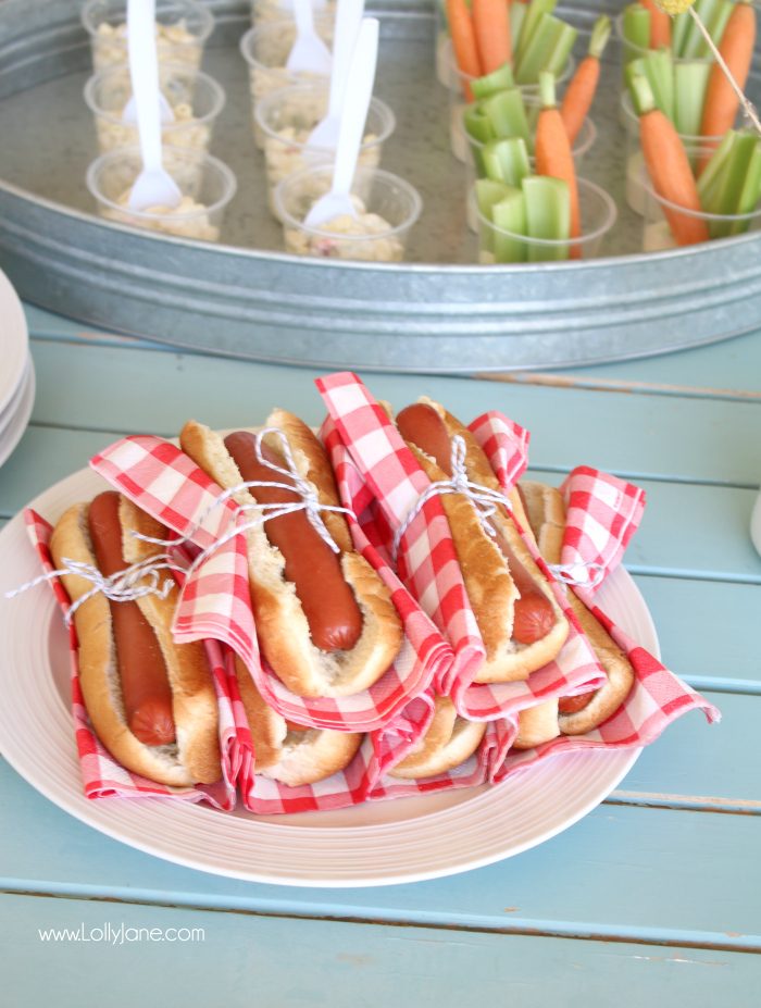 Easy Barbecue Tips + Tricks... click through for this nearly utensil-free party, just grab 'n go!