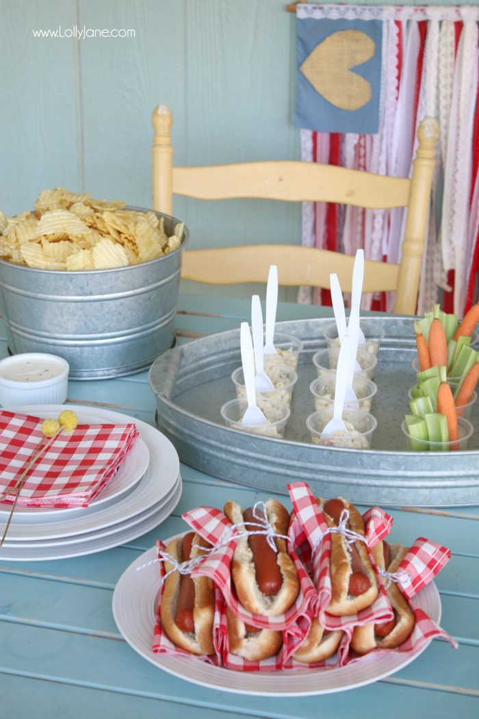 Easy Barbecue Tips + Tricks... click through for this nearly utensil-free party, just grab 'n go!