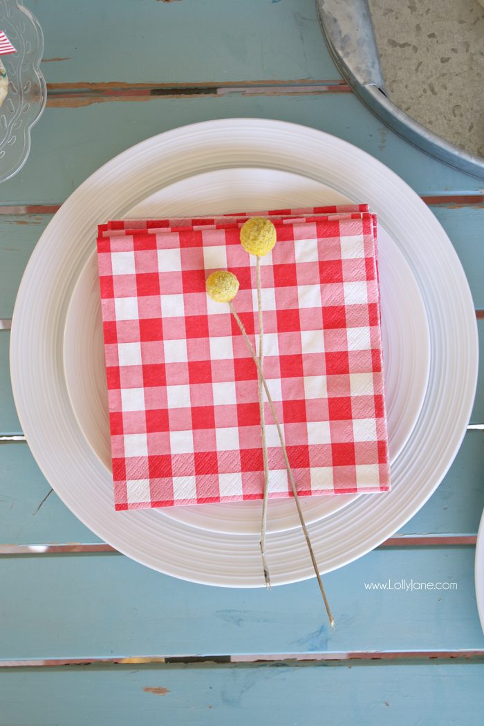 Easy Barbecue Tips + Tricks... click through for this nearly utensil-free party, just grab 'n go!