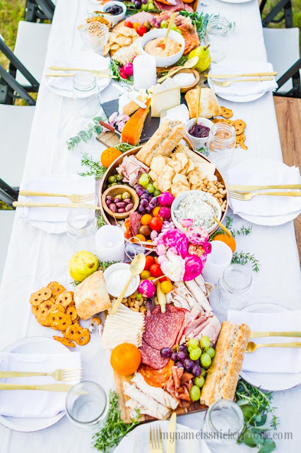 Check out this cute Charcuterie Board party!!