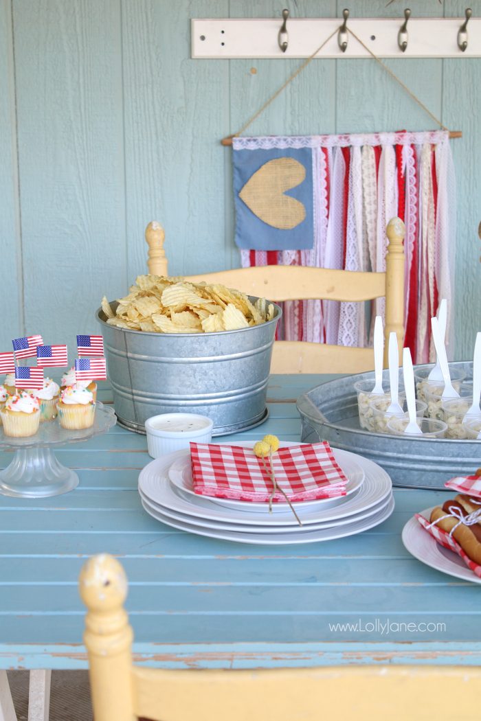 Easy Barbecue Tips + Tricks... click through for this nearly utensil-free party, just grab 'n go!