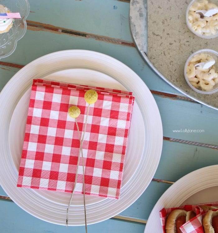 Easy Barbecue Tips + Tricks... click through for this nearly utensil-free party, just grab 'n go!