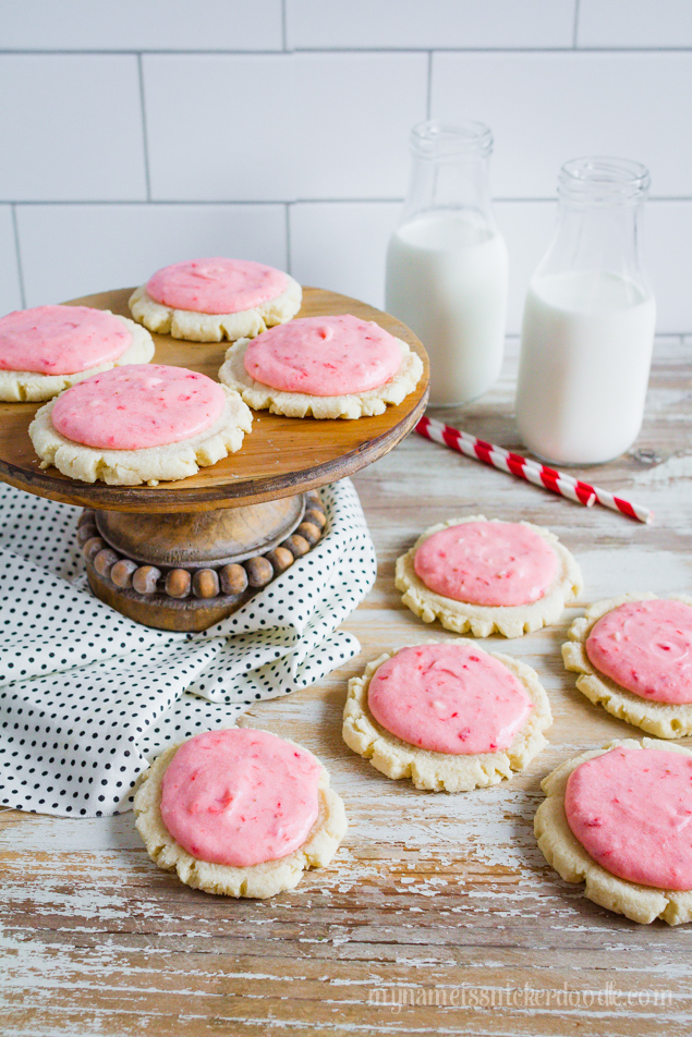 Strawberries and Cream Sugar Cookies recipe | If you've ever wondered what summer tastes like, try these easy Strawberry Sugar Cookies. So light and flakey and made with real strawberries, mmm! The perfect summer cookie recipe!