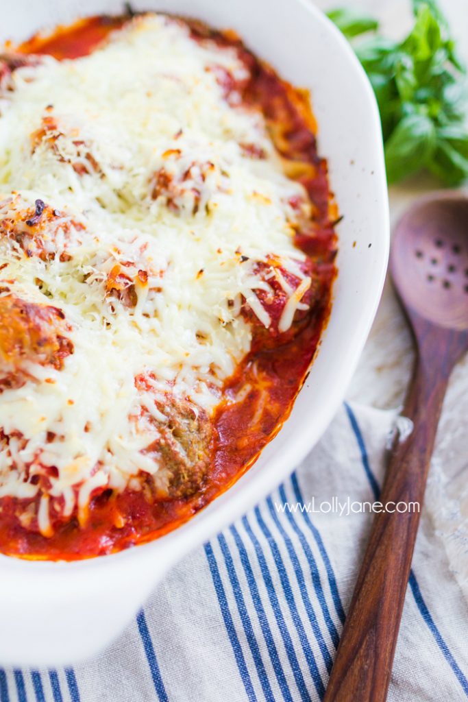 Easy Meatball Parmesan Casserole Recipe..only 3 steps to make this cheesy meatball dinner. A favorite family dinner recipe, so yummy!